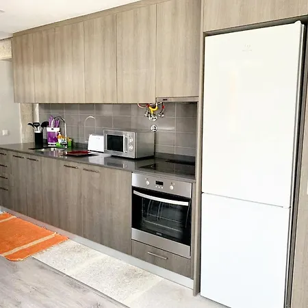 Cozy House In Castelo Branco, 60 M², View Balcony Tatil Evi *