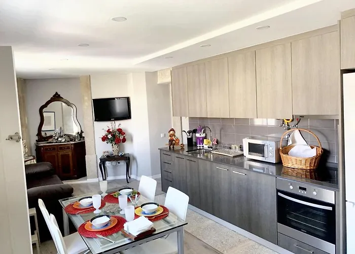 Cozy House In Castelo Branco, 60 M², View Balcony * Castelo Branco (Centro)